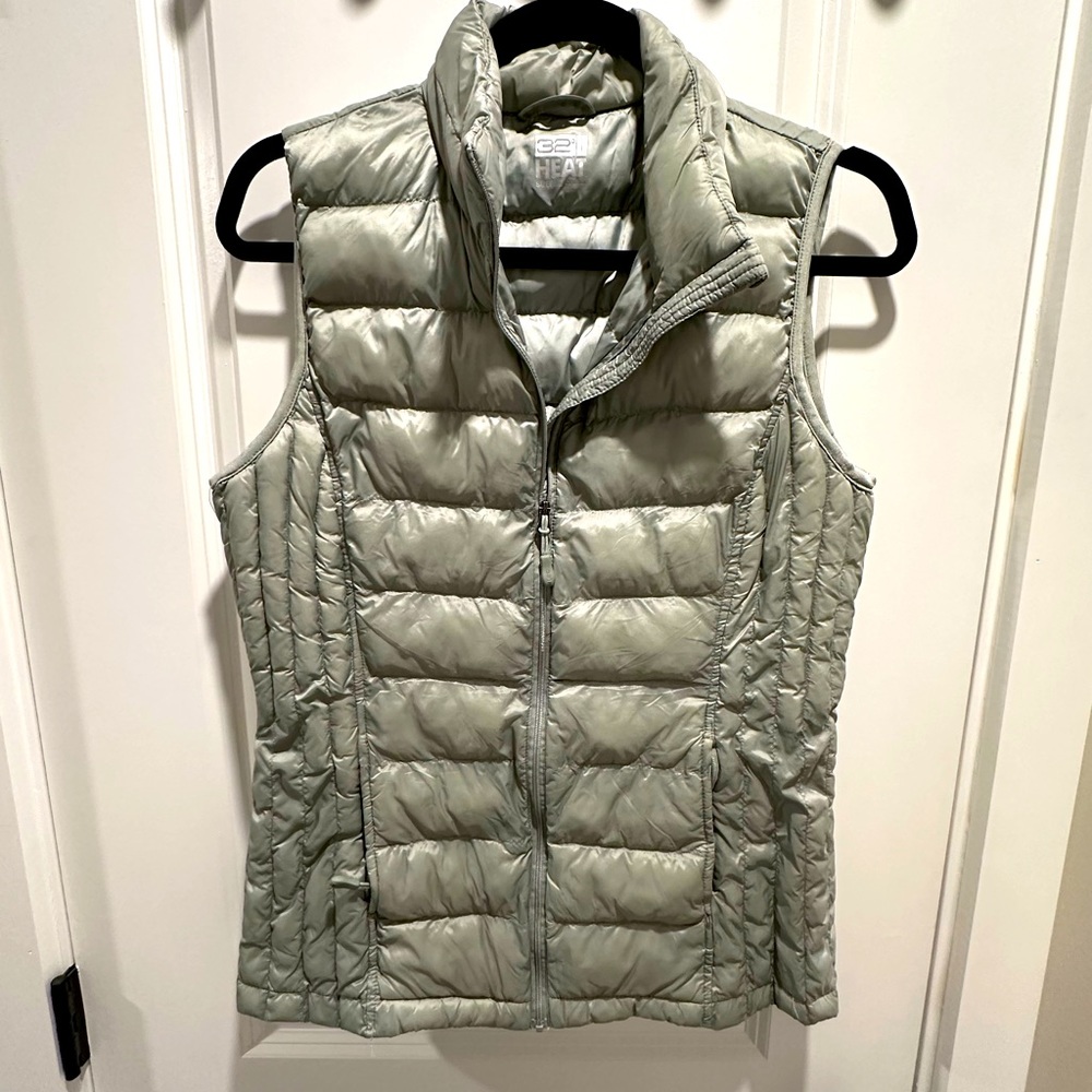 WOMEN'S LIGHTWEIGHT POLY-FILL PACKABLE VEST